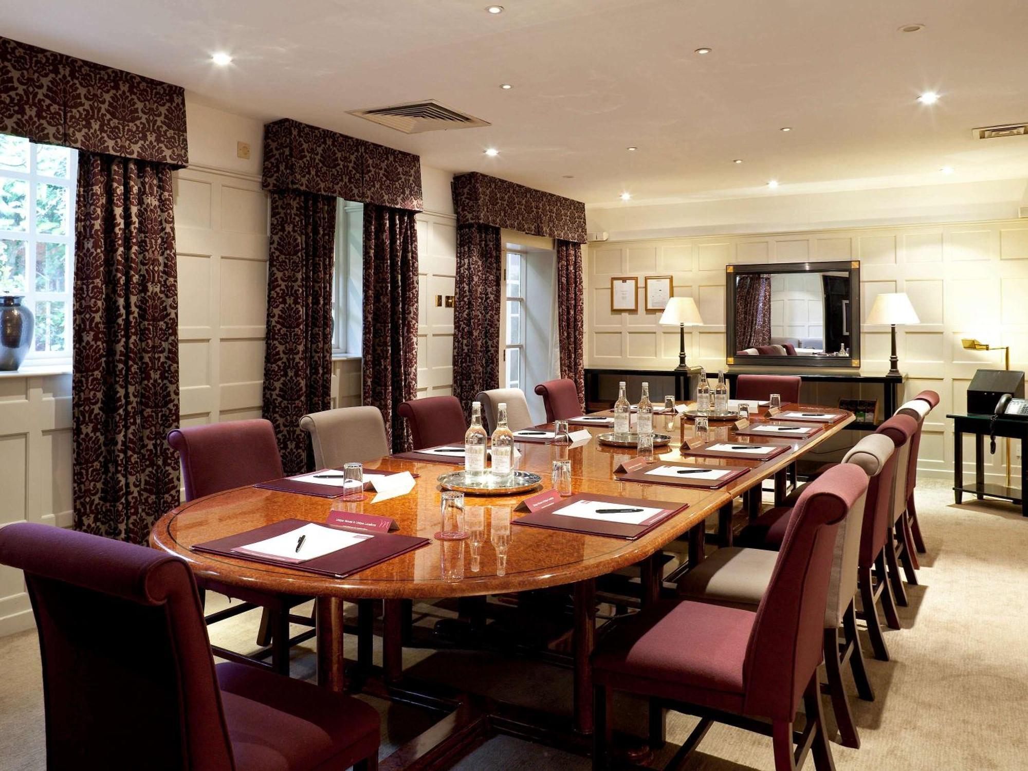 Mercure Salisbury White Hart Hotel & Apartments Kültér fotó