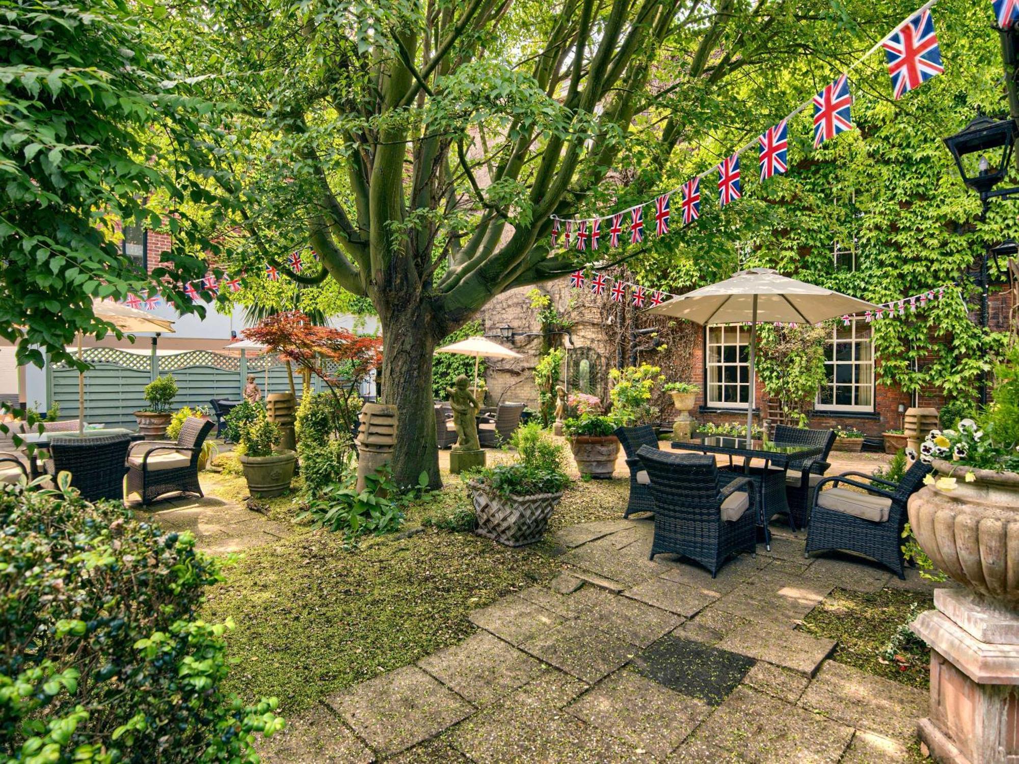 Mercure Salisbury White Hart Hotel & Apartments Kültér fotó
