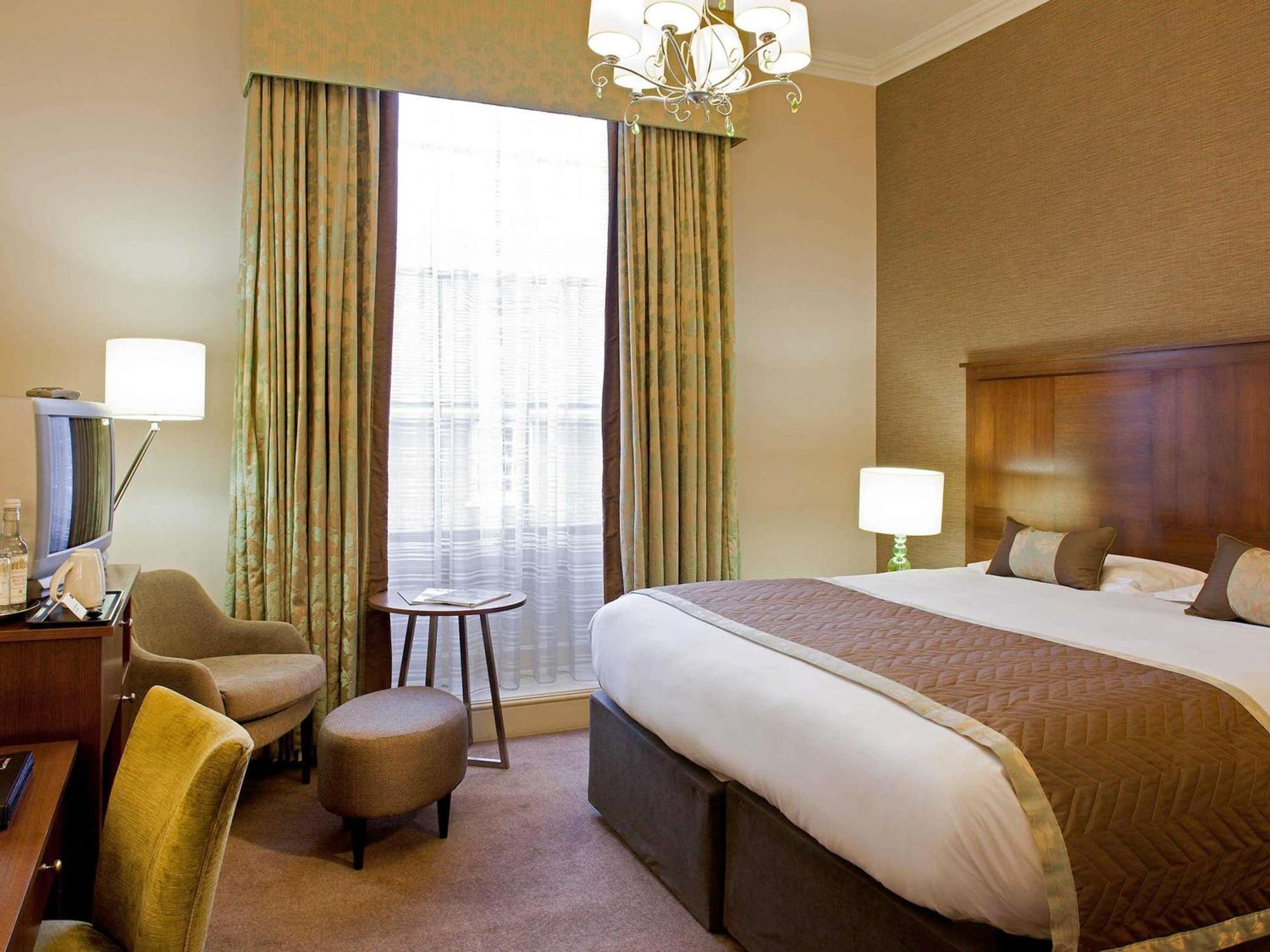 Mercure Salisbury White Hart Hotel & Apartments Kültér fotó